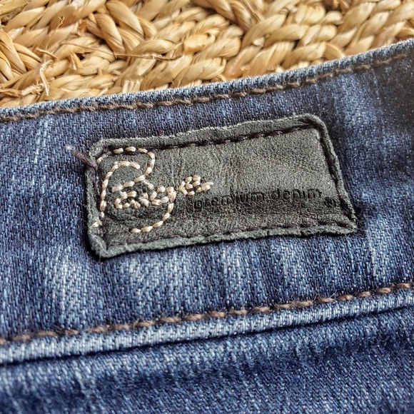 PAIGE Skyline Skinny Ankle Jeans in Twilight - Picture 5 of 16